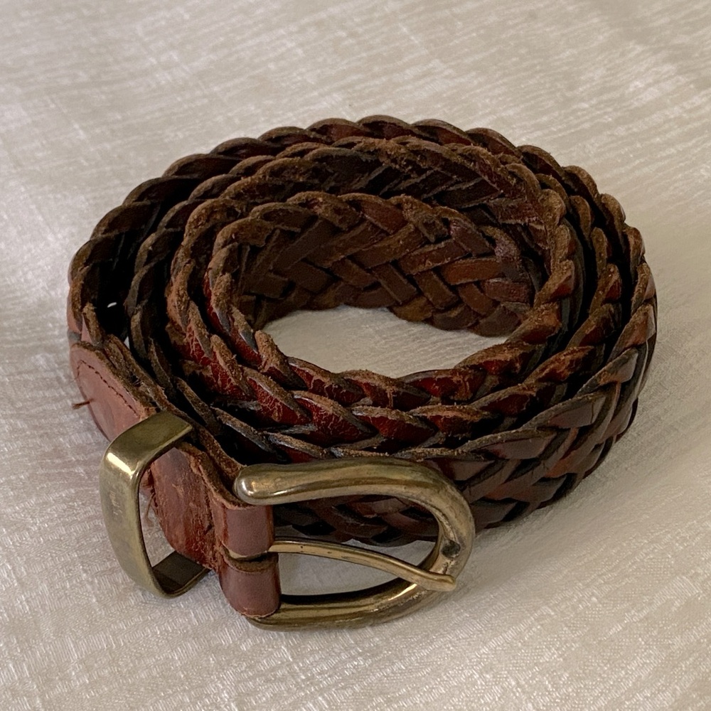 Genuine Leather Brown Woven Braided Belt Size 36 Medium Large Brass Accent